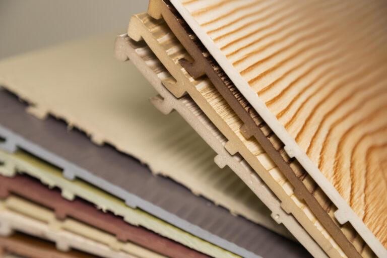 close up of how to cut horizontal cuts on vinyl siding