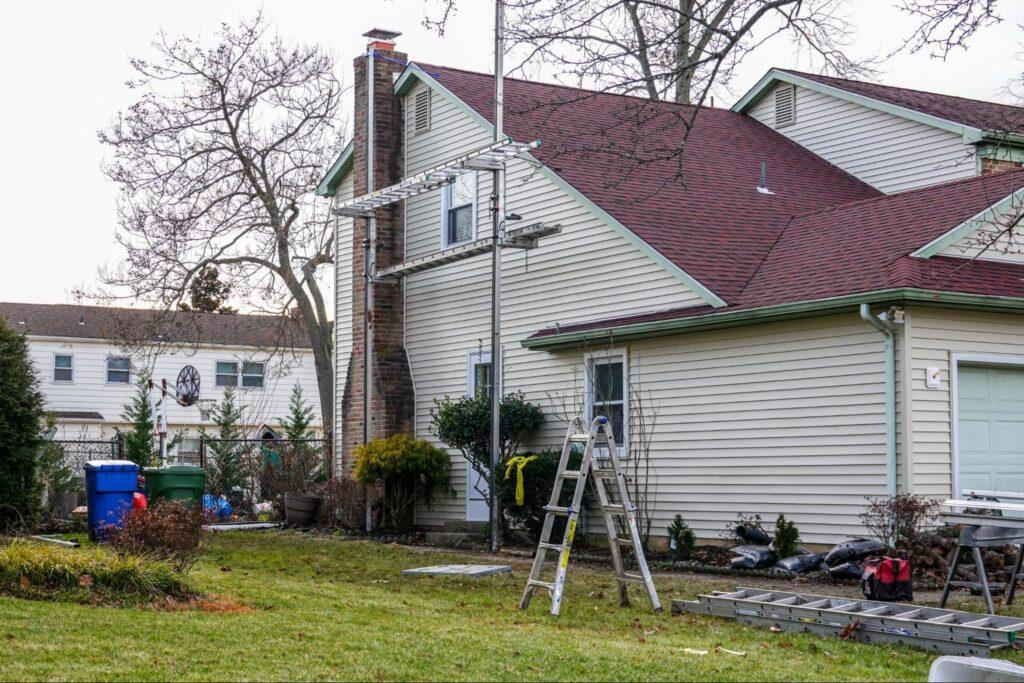 installing siding on a house